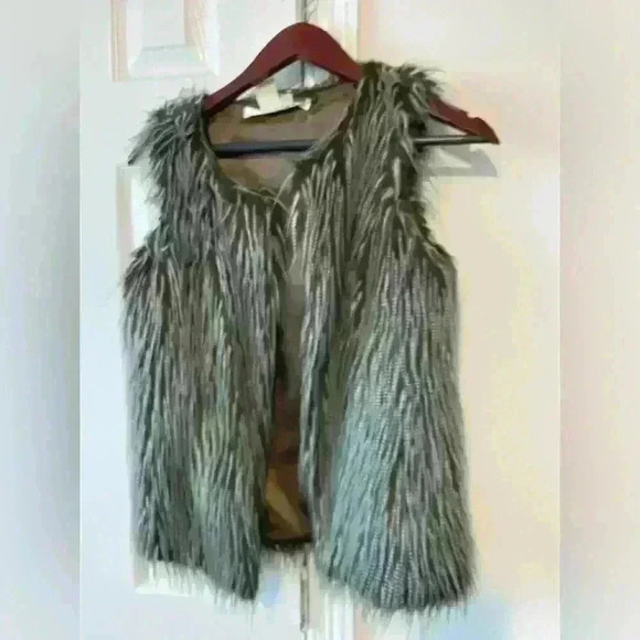 Max Studio Faux Fur Vest Medium - Picture 1 of 11